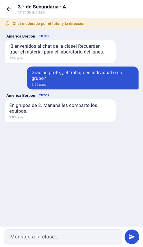 Chat grupal moderado de la clase, con mensajes del tutor y de los compañeros de la sección